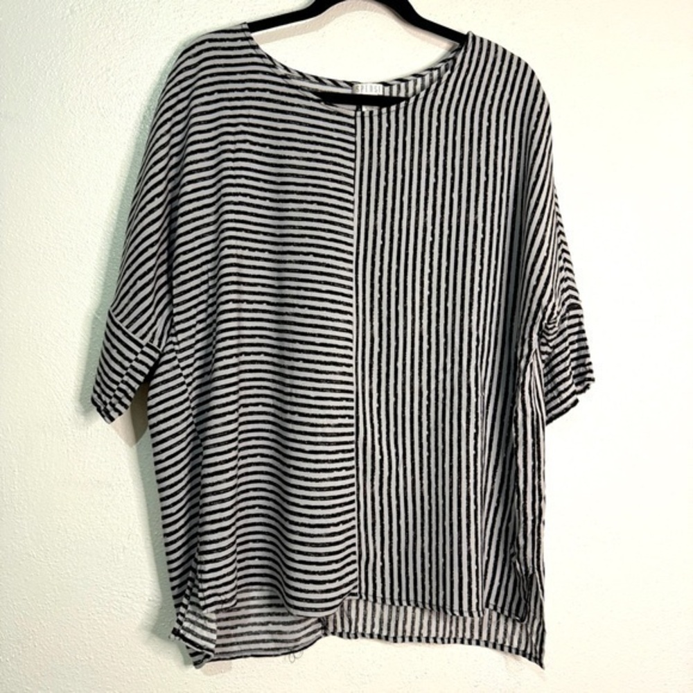 Spense Black and White Boxy Tunic Top. Sz L.